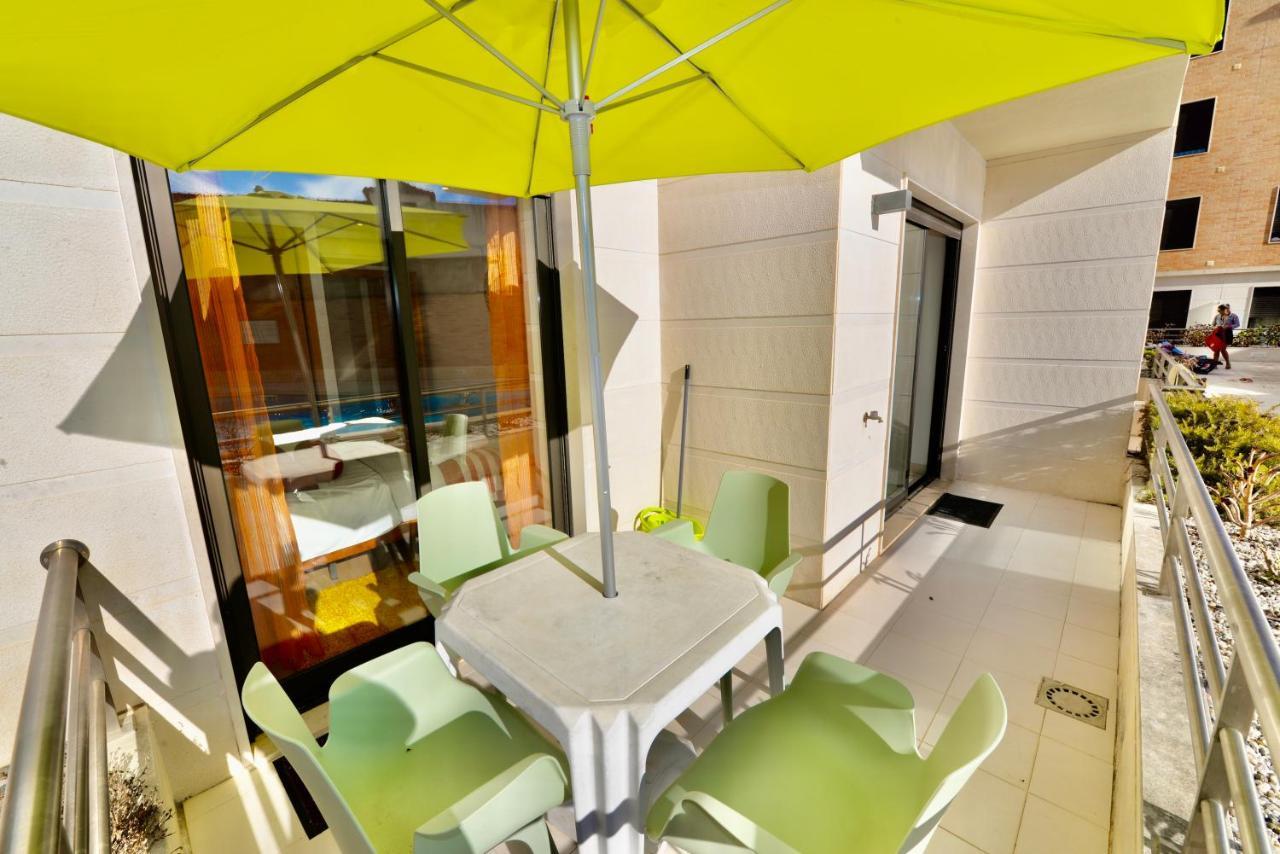 Silver - Apartment For 4 Guests 150M From Beach ساو مارتينهو دو بورتو المظهر الخارجي الصورة