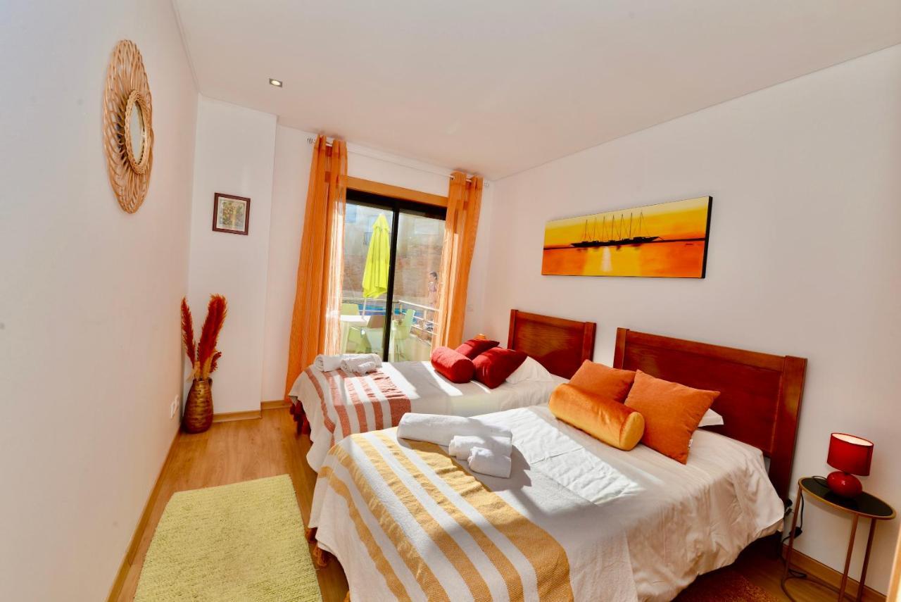 Silver - Apartment For 4 Guests 150M From Beach ساو مارتينهو دو بورتو المظهر الخارجي الصورة