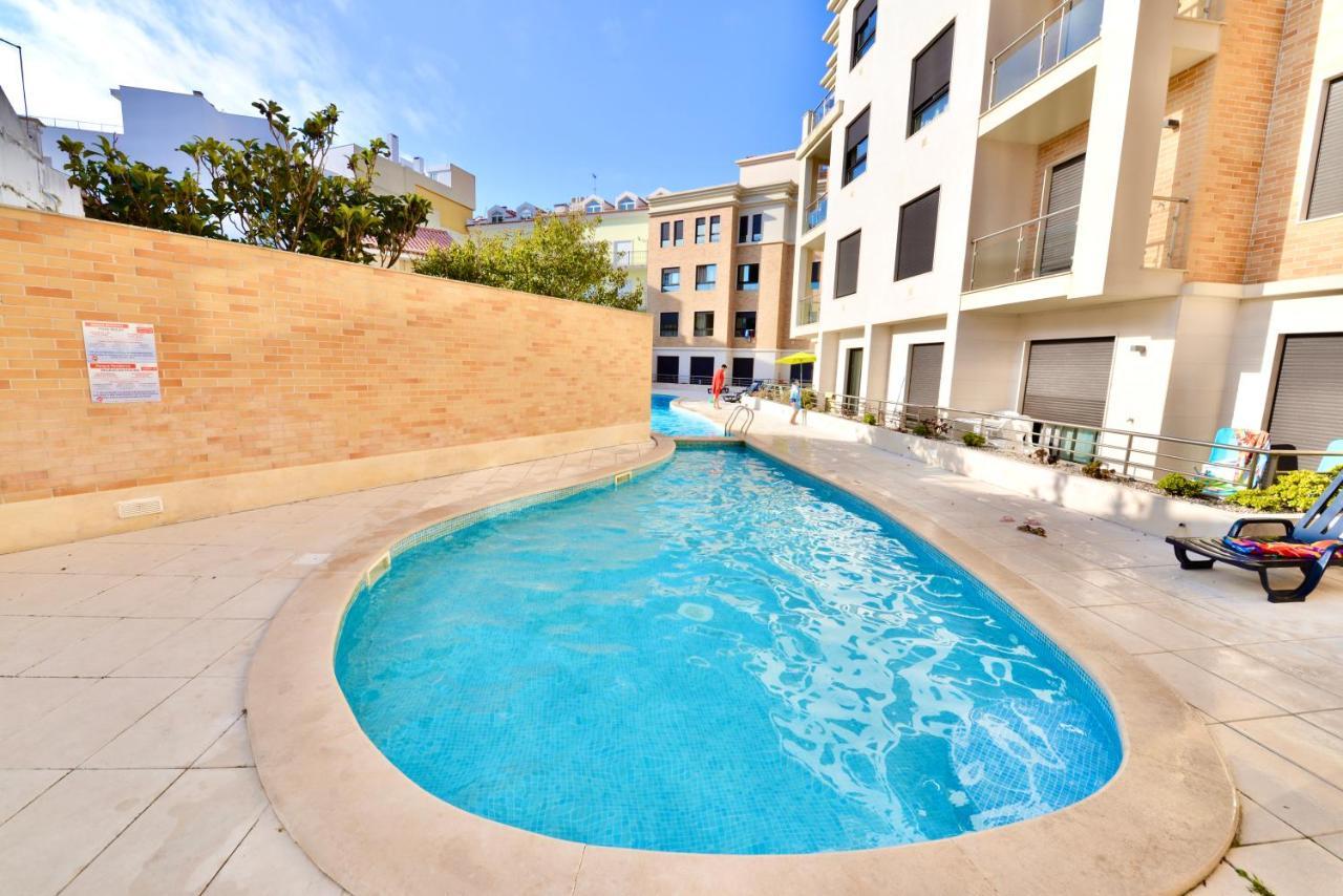 Silver - Apartment For 4 Guests 150M From Beach ساو مارتينهو دو بورتو المظهر الخارجي الصورة